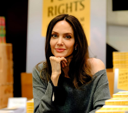 Angelina Jolie’s daughter Zahara drops dad Brad Pitt’s surname during graduation ceremony