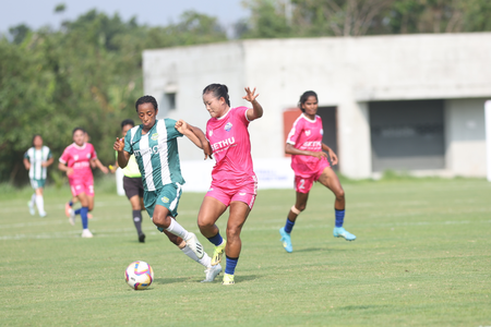 East Bengal lift IWL trophy for the second time