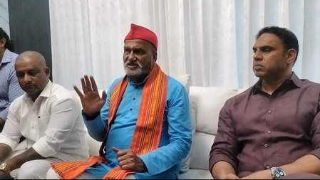 K’taka hijab row: Sri Rama Sene to distribute saffron shawls in schools, colleges from June 1