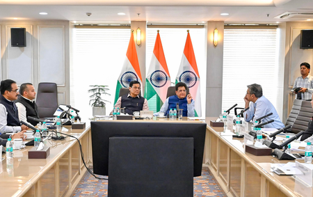 Piyush Goyal, Sonowal hold meet to facilitate foreign trade