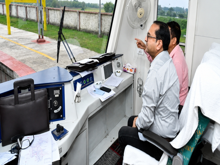 NFR GM reviews electrification work in Bihar, New Jalpaiguri station upgradation in Bengal