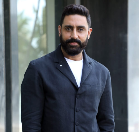 When Abhishek Bachchan left Oprah Winfrey humbled with his befitting reply on staying with parents
