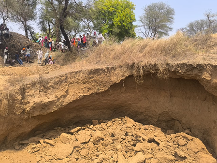 Labourer dies, four feared trapped after under-construction well collapses in MP’s Panna