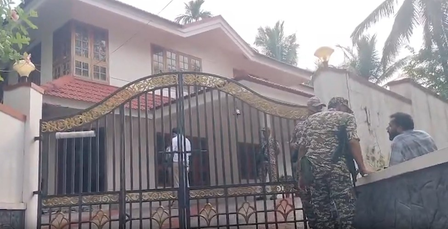 CPI(M) cries political vendetta as ED raids Vijayan’s residence