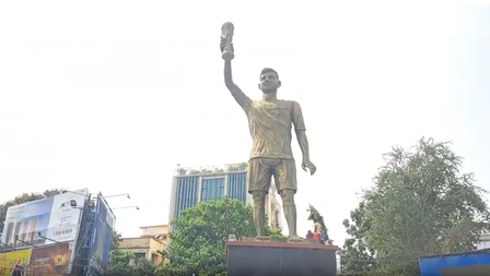 Wobbly Messi statue in Kolkata’s Lake Town turns symbol of TMC’s fall in West Bengal