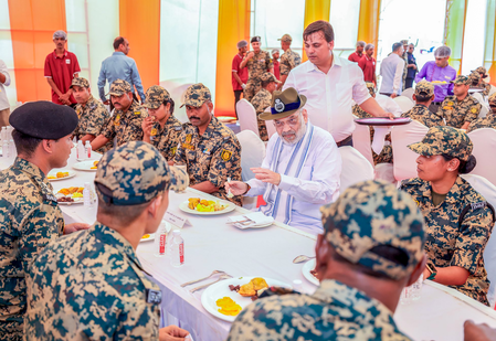 HM Amit Shah calls for tighter border surveillance in Gujarat