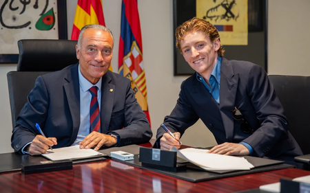 FC Barcelona signs England winger Anthony Gordon