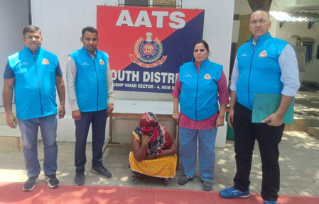 Delhi Police apprehends woman drug peddler with 112.32 grams of heroin