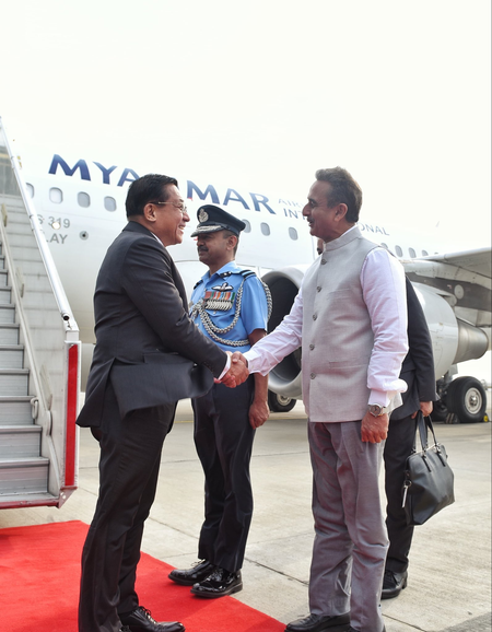 Myanmar President arrives in New Delhi after offering prayers in Gaya