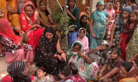 Outrage grows over Ghaziabad teen’s murder; locals seek ‘bulldozer action’ (Ld)