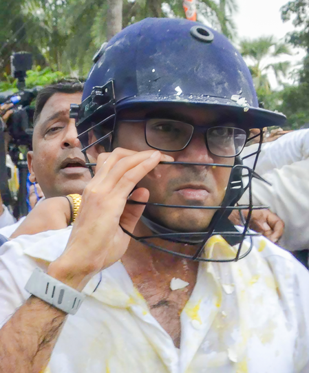 Alleging improper treatment, Mamata shifts Abhishek Banerjee to another hospital