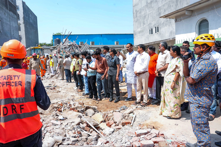 Delhi govt begins demolition of 143 illegal structures to widen road in Shalimar Bagh