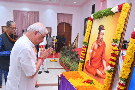 TN Minister Arunraj objects to saffron-clad Thiruvalluvar portrait at Governor’s event