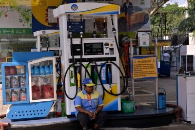 CNG prices in Delhi hiked by Re 1, reaches Rs 81 per kg