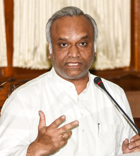 How did other NEET re-test candidates reach on time? K’taka HM rejects delay controversy