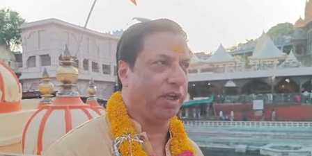 Madhur Bhandarkar offers prayers at Mahakaleshwar Temple: Have strong connection with Mahakaal