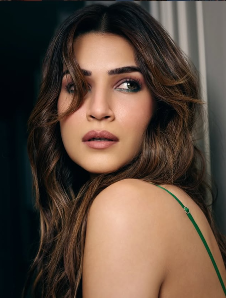 Kriti Sanon seeks blessings at Tirumala Temple with her family ahead of ‘Cocktail 2’ release