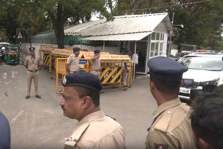 Karnataka Lok Bhavan turns police fortress; Shivakumar all set to assume charge