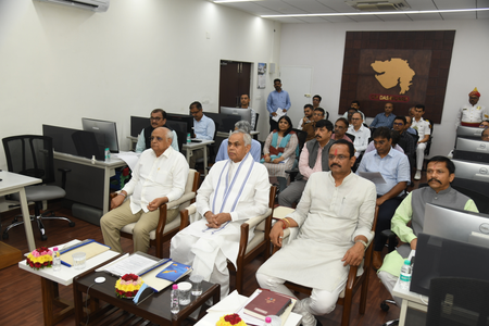 Gujarat Guv calls for launch of new natural farming sales centres at multiple levels