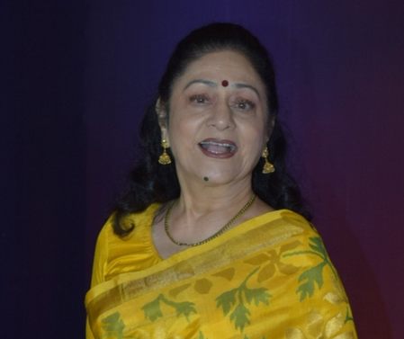 Aruna Irani recalls first-ever audition in front of Dilip Kumar: Was busy sipping cold drink & munching on chips