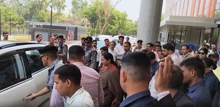 Malviya Nagar blaze: Delhi CM Rekha Gupta meets injured at hospital
