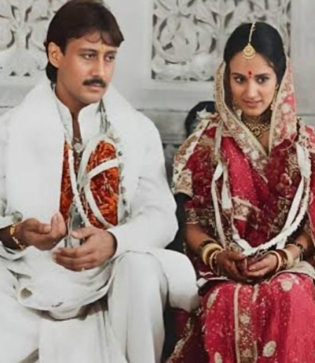 Jackie Shroff, Ayesha Shroff celebrate 39 years of marital bliss, share unseen pics from wedding day