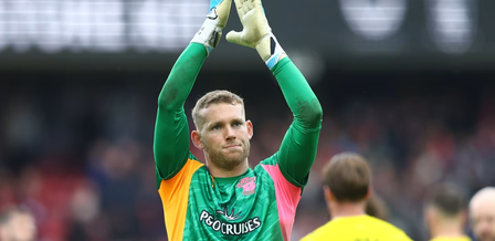 Southampton complete permanent signing of goalkeeper Daniel Peretz from Bayern Munich