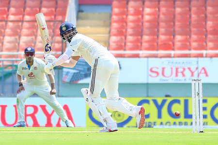 One-off Test: KL Rahul stands tall as India reach 209/2 at tea