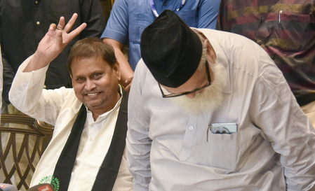 Police reach Humayun Kabir’s house, summon him for questioning in controversial remarks case (Lead)