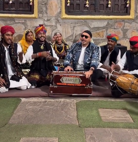 Sukhbir adds Rajasthani flavour to his Punjabi song ‘Sauda Khara Khara’