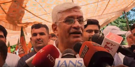Gajendra Shekhawat hits back at Gehlot, says ‘fear does not run in my blood’