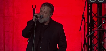 Russell Crowe recollects making no compromise on his ‘no intimate scenes’ policy in ‘Gladiator’