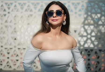 Urmila Matondkar captures ‘caught in between moments’ in new glam-to-chaos post