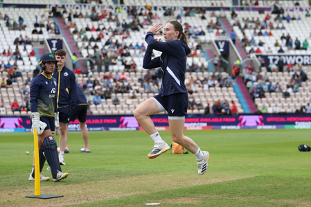 Women’s T20 WC: NZ, Ireland eye crucial win to avoid group-stage elimination (Preview)