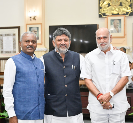 K’taka council polls: Expelled BJP MLAs confirm voting for Cong