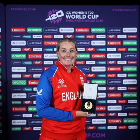 Ecclestone may not take 4 wickets everytime but her spells win you the game: Nasser Hussain