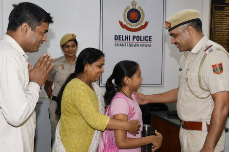 Delhi Police recover missing minor girl, reunite her with family