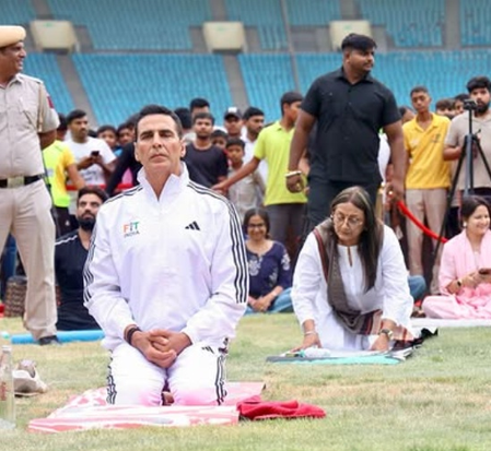 International Day of Yoga: Akshay Kumar performs yoga asanas alongside Union Minister Mansukh Mandaviya