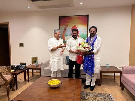 T’gana CM discusses Hyderabad Metro financing with Railway Minister Ashwini Vaishnaw