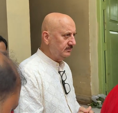 Anupam Kher prays for ‘health, happiness, & peace’ at the Kalighat Kali Temple in Kolkata