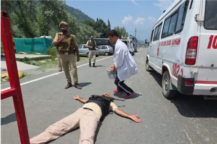 Police in J&K’s Ganderbal conducts mock drill to strengthen security for upcoming Amarnath Yatra