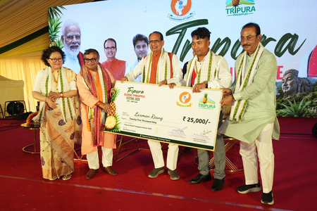 Tripura Queen Pineapple Global Festival: ‘Buyer-Seller Meet’ sign Rs 11 crore deals