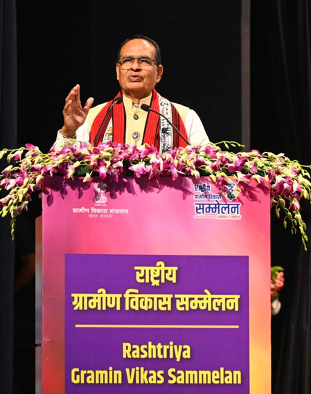 Use AI to improve transparency and delivery of rural schemes: Shivraj Singh Chouhan tells states