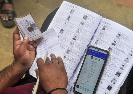 Massive voter roll verification drive kicks off in Maharashtra