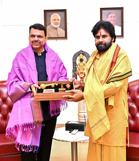 Pawan Kalyan discusses tiger conservation in Eastern Ghats with Maha CM Fadnavis