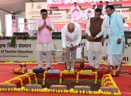 Gujarat CM performs groundbreaking ceremony for IITE campus expansion