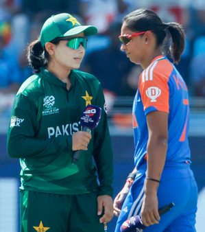 Women’s T20 WC: Harmanpreet Kaur, Fatima Sana skip handshake again during toss time
