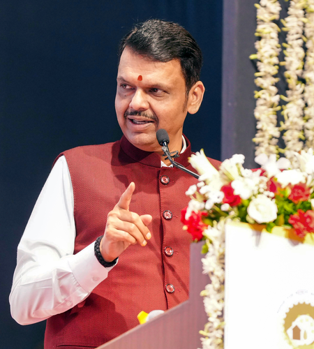 Maha CM orders probe into Jalgaon Jamod missing woman case