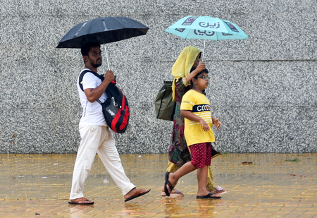 South Bengal braces for heavy rain as Bay low-pressure system intensifies