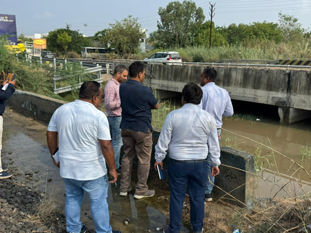Gujarat: Ahmedabad DRM reviews monsoon preparedness as Western Railway steps up safety measures